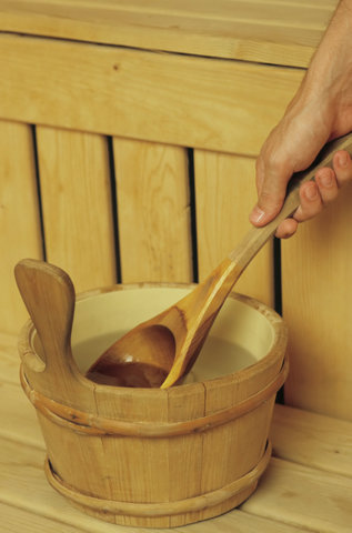 Wooden Extraction-Bucket with a Spoon - Sauna